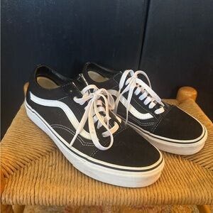 Vans Women's Black and White Canvas Sneakers